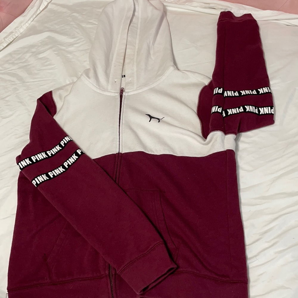 VS pink hoodie